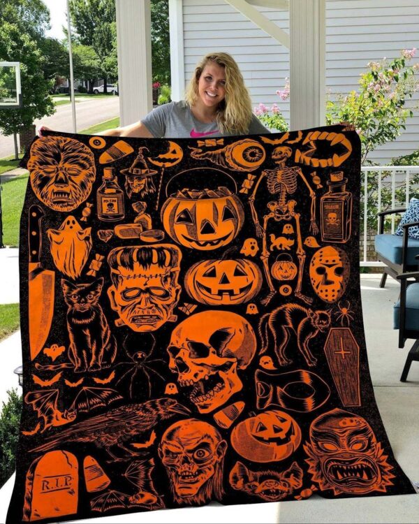 Halloween Pumpkin And Skull Fleece Blanket
