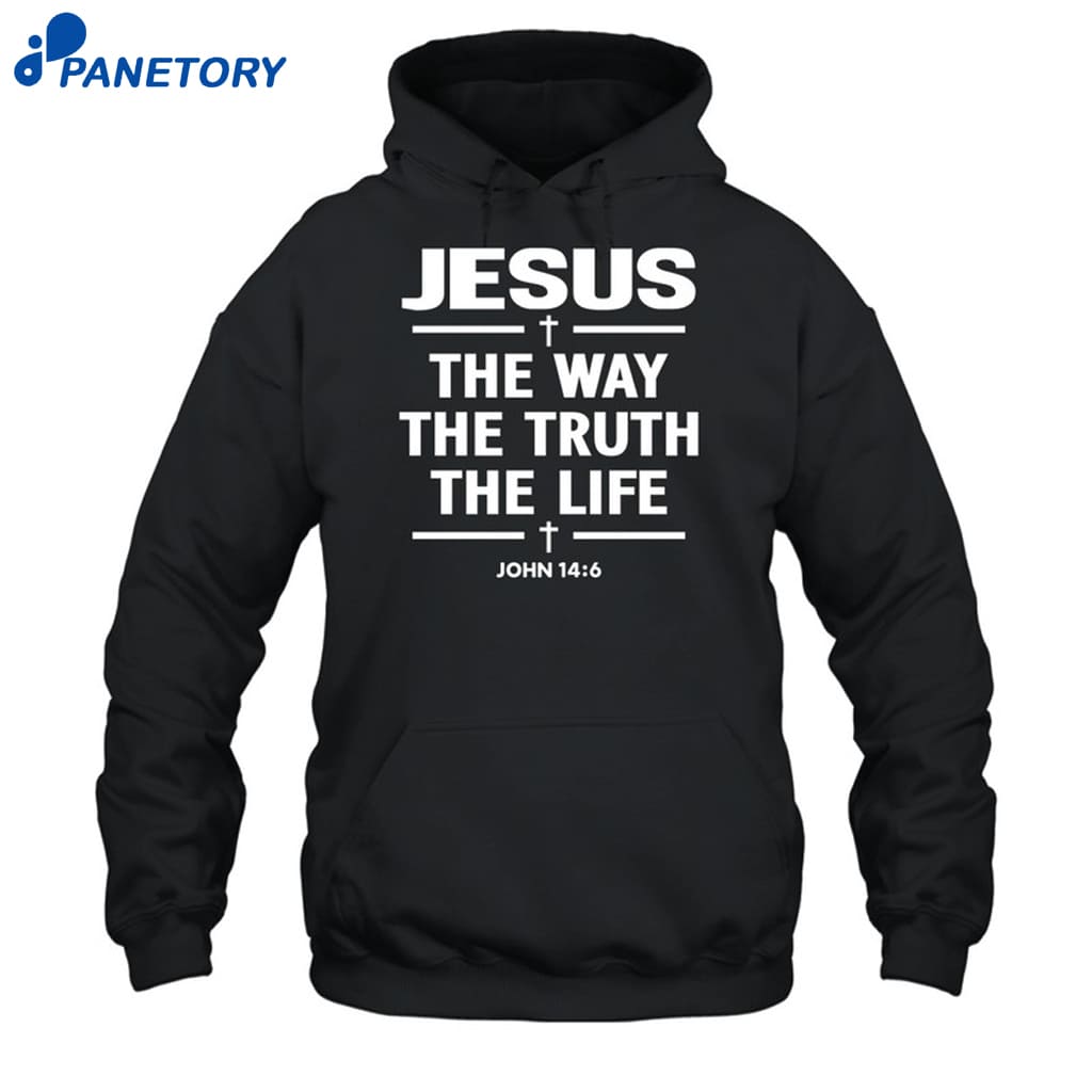 Alisson Becker Wearing Jesus The Way The Truth The Life Shirt 7 Alisson Becker Wearing Jesus The Way The Truth The Life Shirt 2